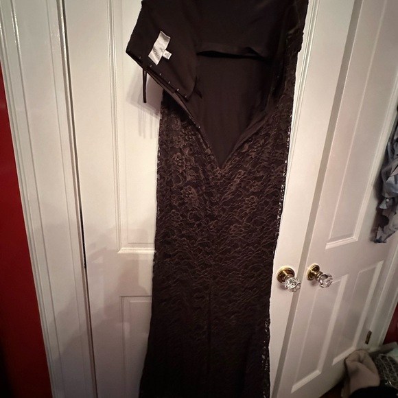 New with tags Vintage Badgley Mischka brown lace evening gown - Picture 4 of 6
